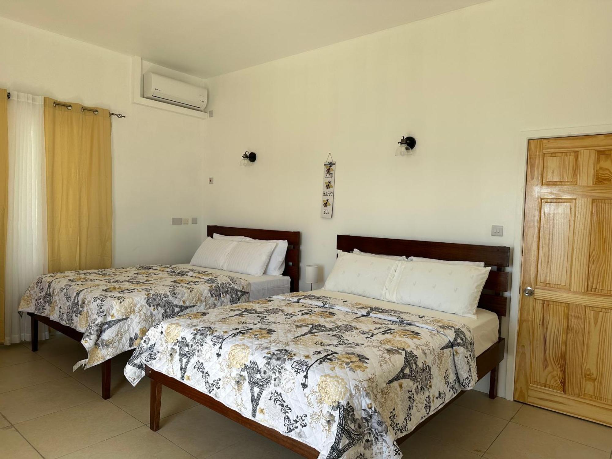 Eldorado Guesthouse & Car Rental Roseau Exterior foto